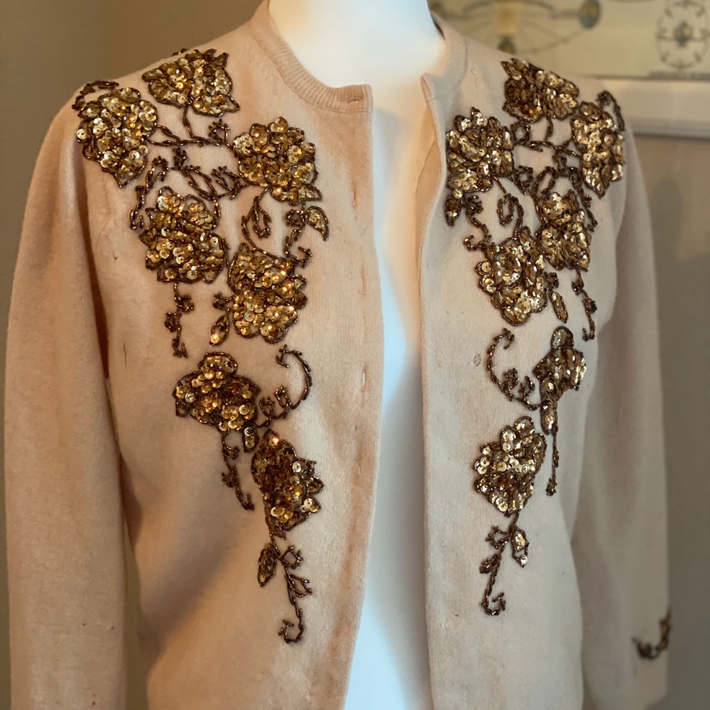 Vintage 1950s Blush Pink and Gold Cardigan